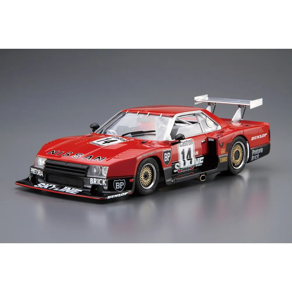 Aoshima: 1/24 NISSAN R30 SKYLINE TURBO GR.5 KYALAMI-9H-ENDURANCE '82 Scale Model Kit #112