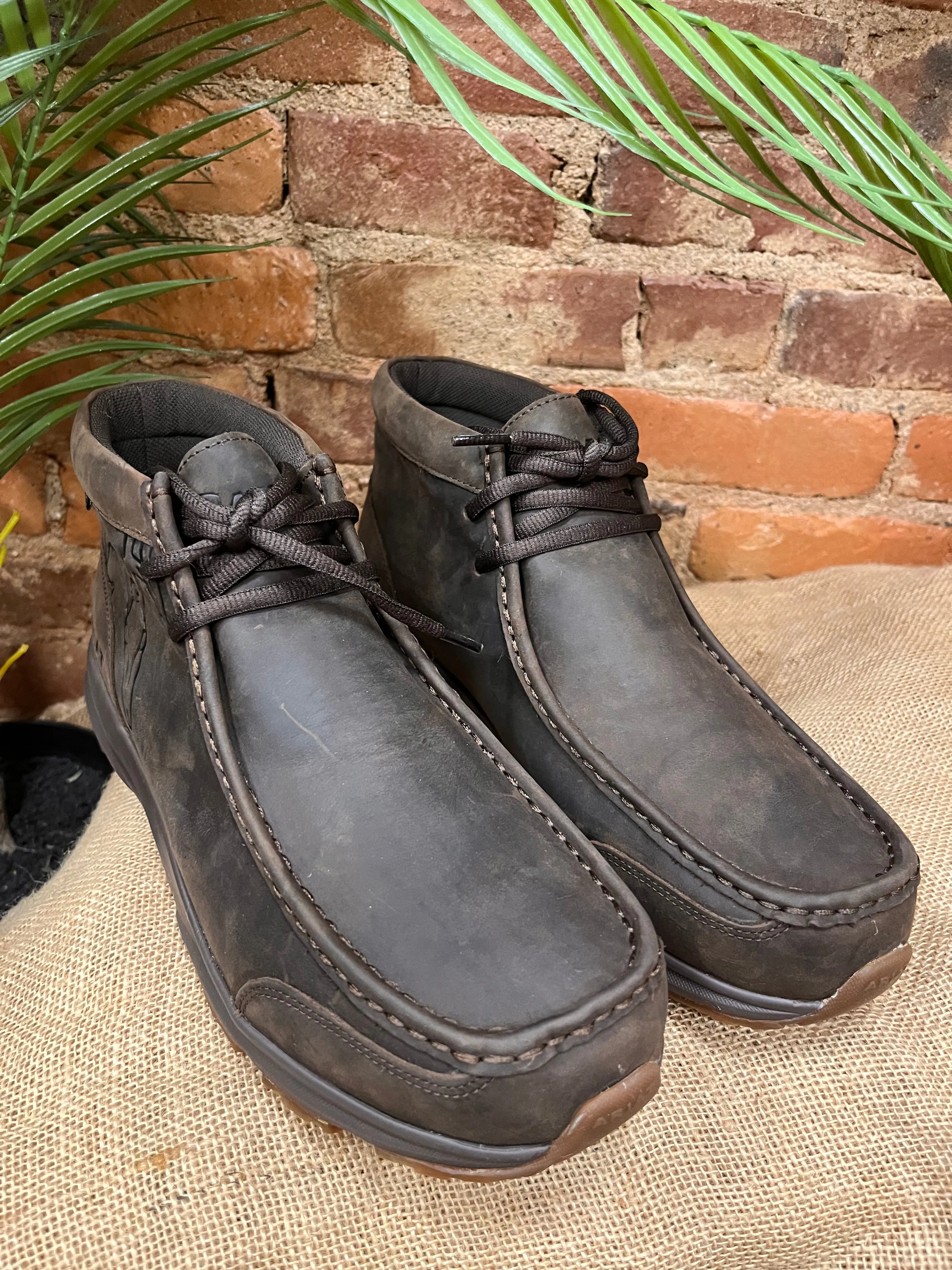 Ariat Men's Spitfire Outdoor Waterproof Oily Distressed Brown Leather Shoe 10044353