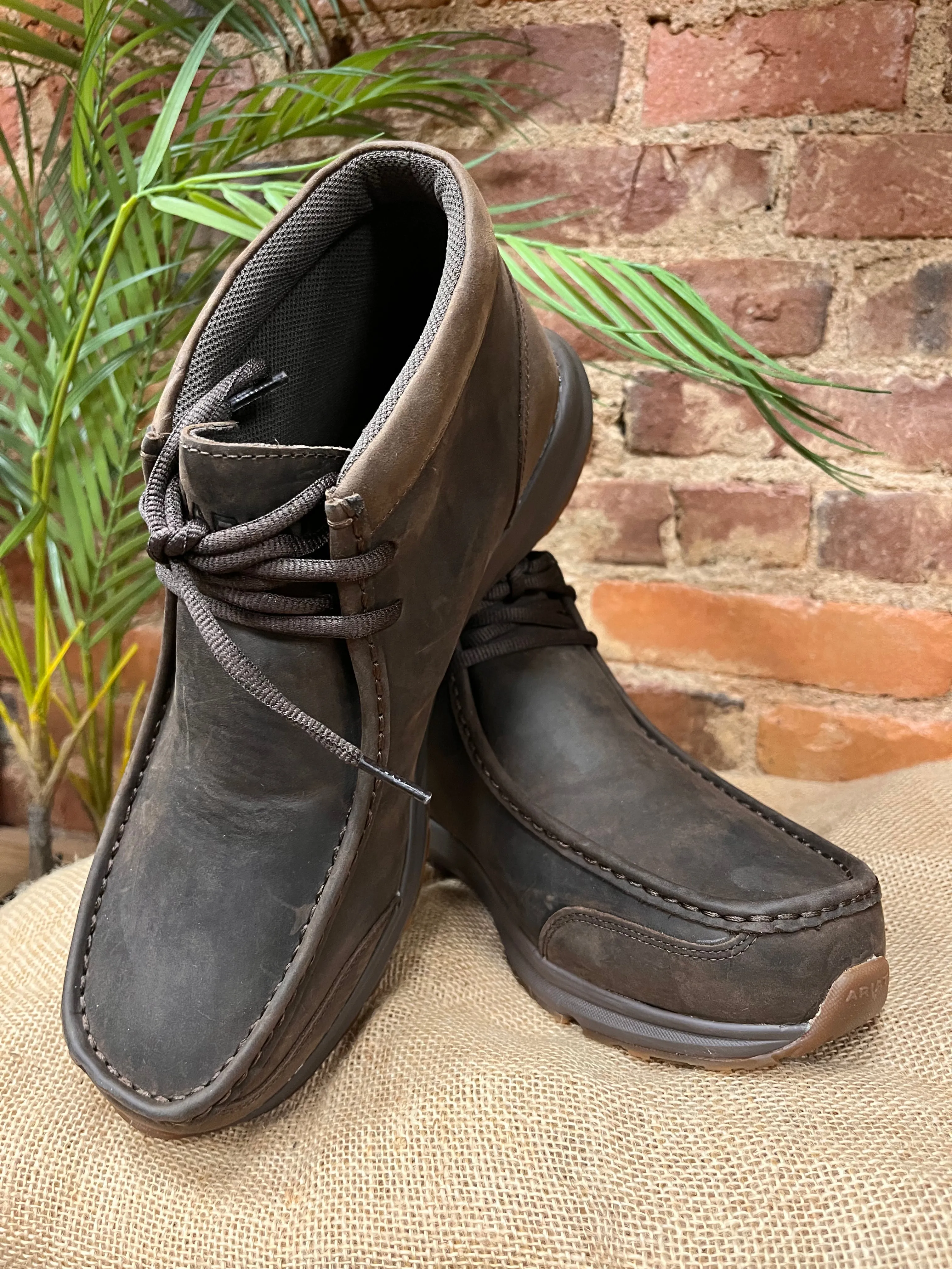 Ariat Men's Spitfire Outdoor Waterproof Oily Distressed Brown Leather Shoe 10044353