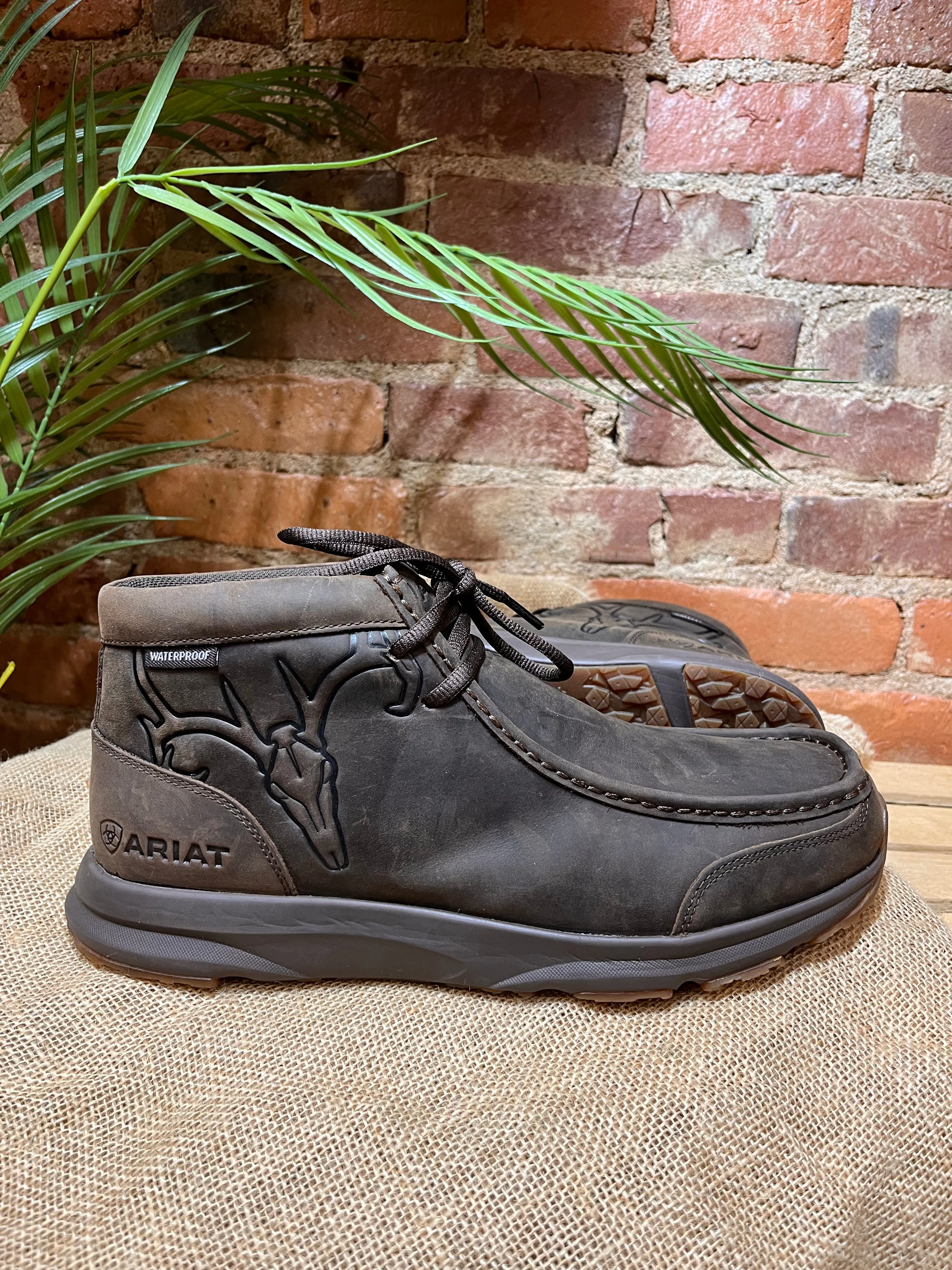 Ariat Men's Spitfire Outdoor Waterproof Oily Distressed Brown Leather Shoe 10044353