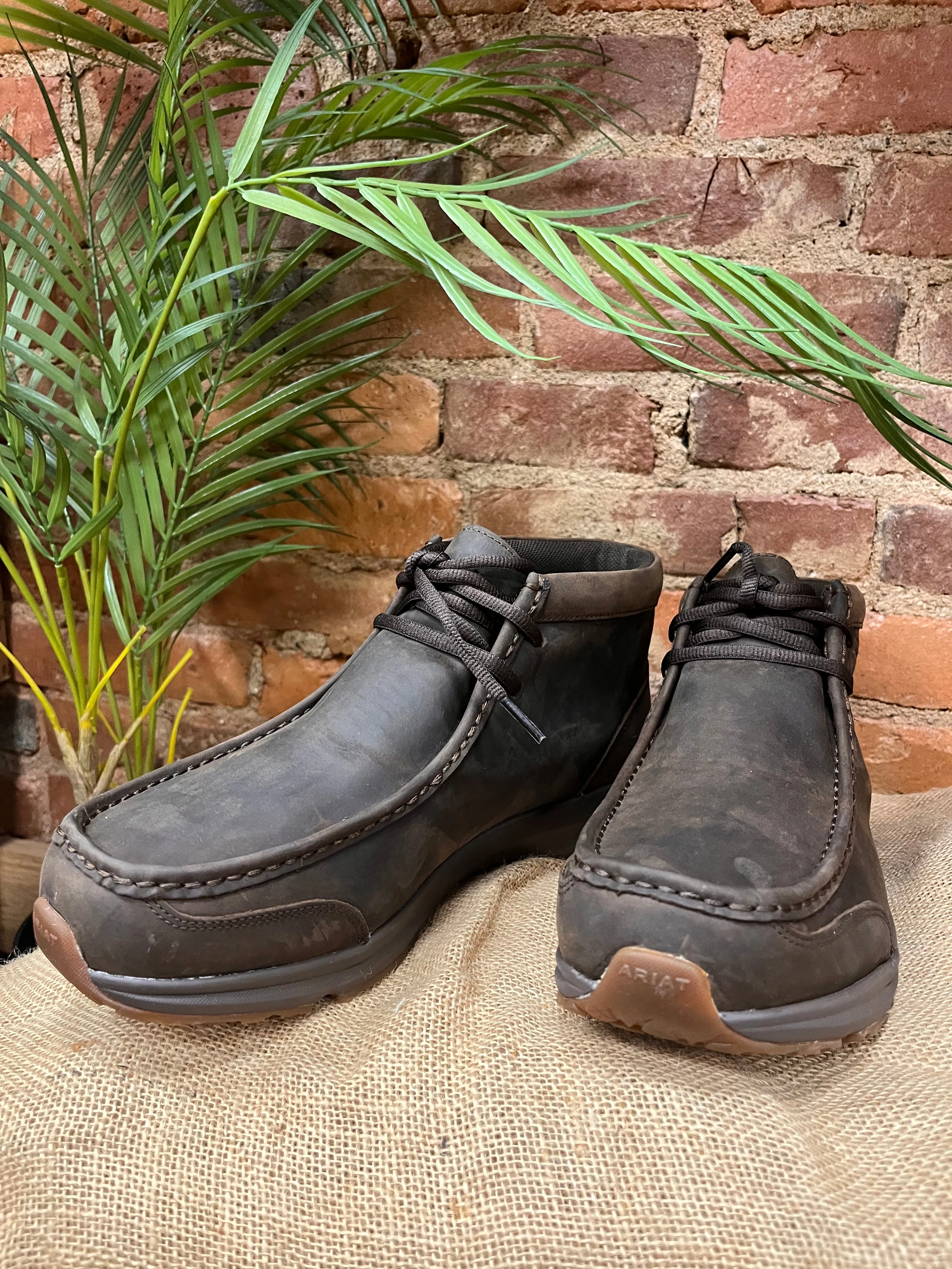 Ariat Men's Spitfire Outdoor Waterproof Oily Distressed Brown Leather Shoe 10044353