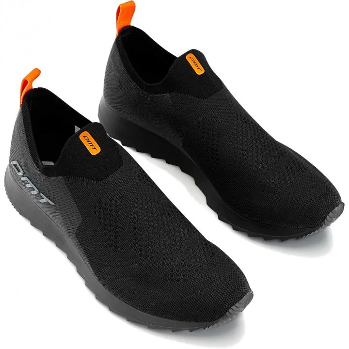 Chaussures DMT Podio Après Course
