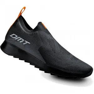Chaussures DMT Podio Après Course