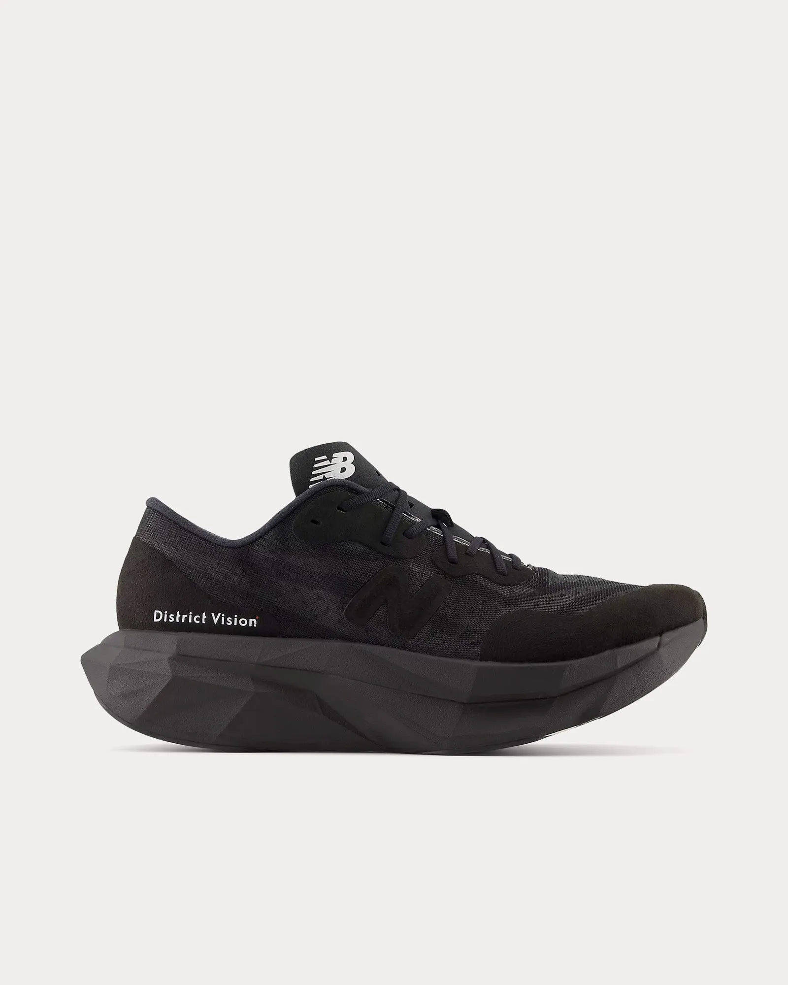 FuelCell SuperComp Elite v4 Black / White Running Shoes