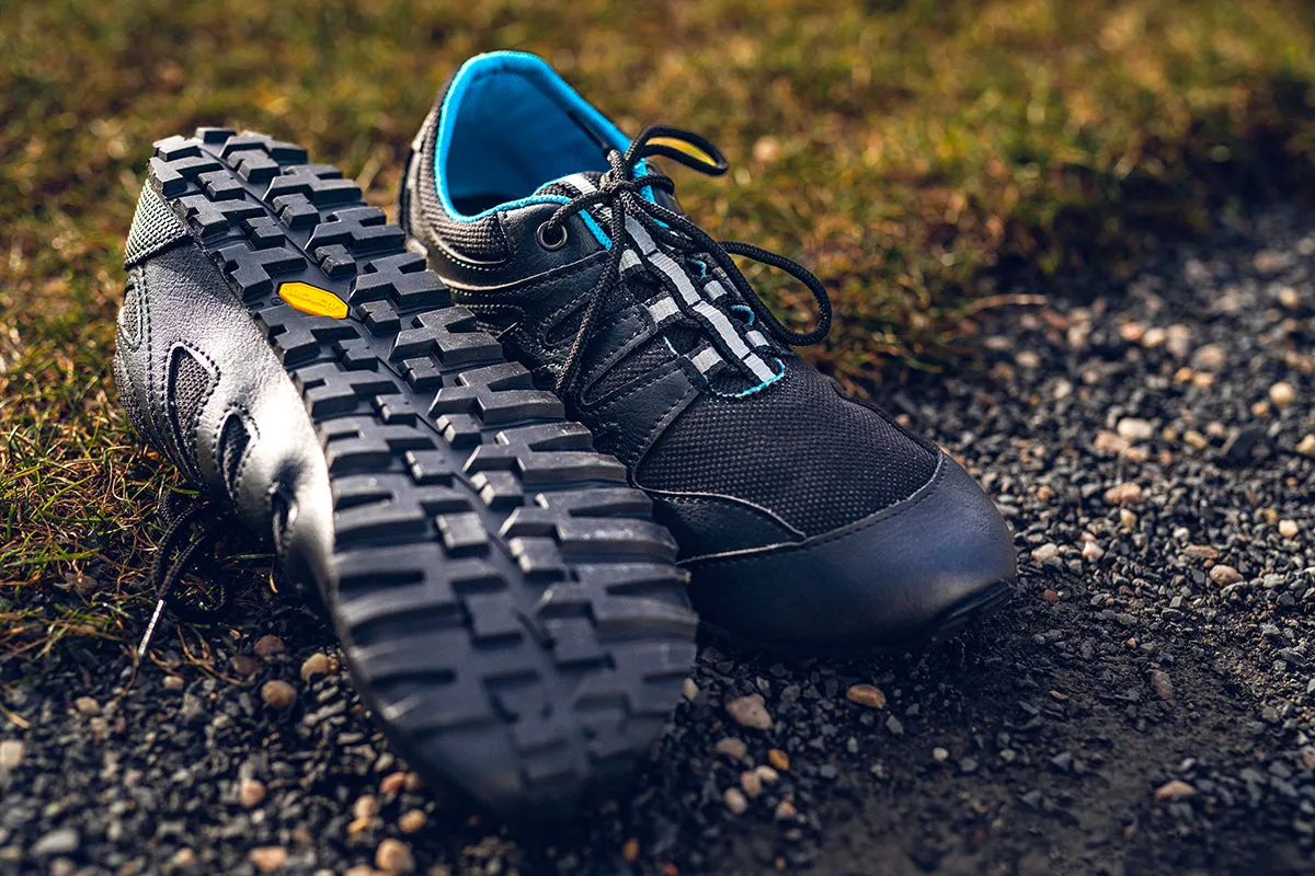Men‘s Chitra Trek&Trail Comfort blue-black sneakers