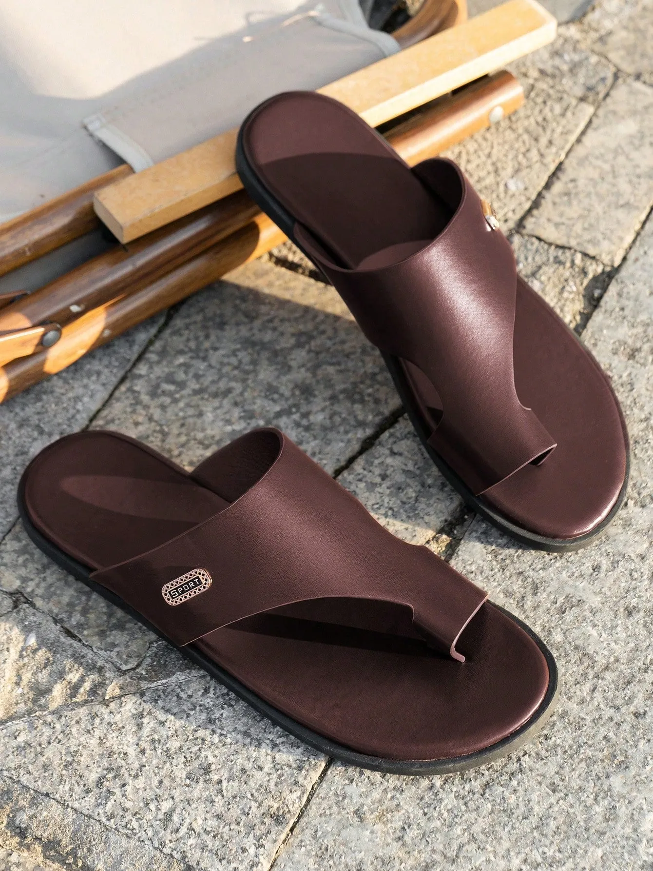 Men's Outdoor Party/Business/Vacation Comfortable Lightweight Non-Slip Slip-On Open-Toe Breathable Solid Color High-End Fashion Casual Flat Sandals