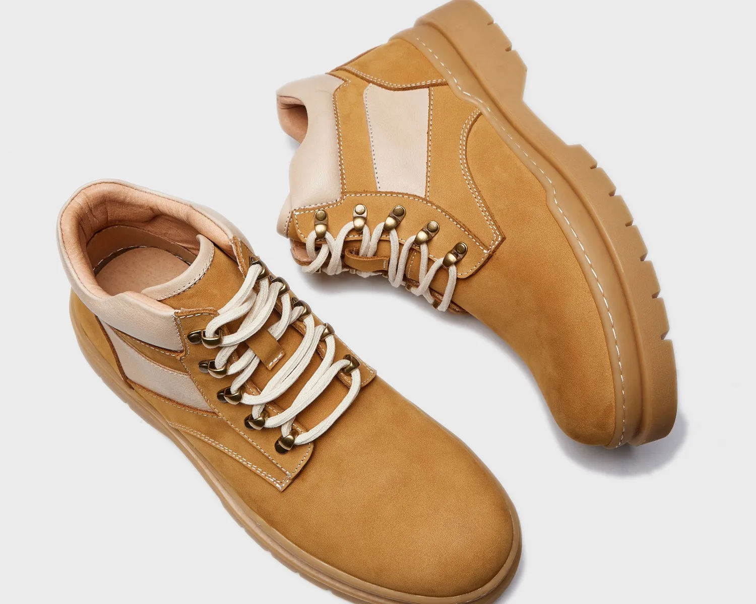 Sandstone Trekker
