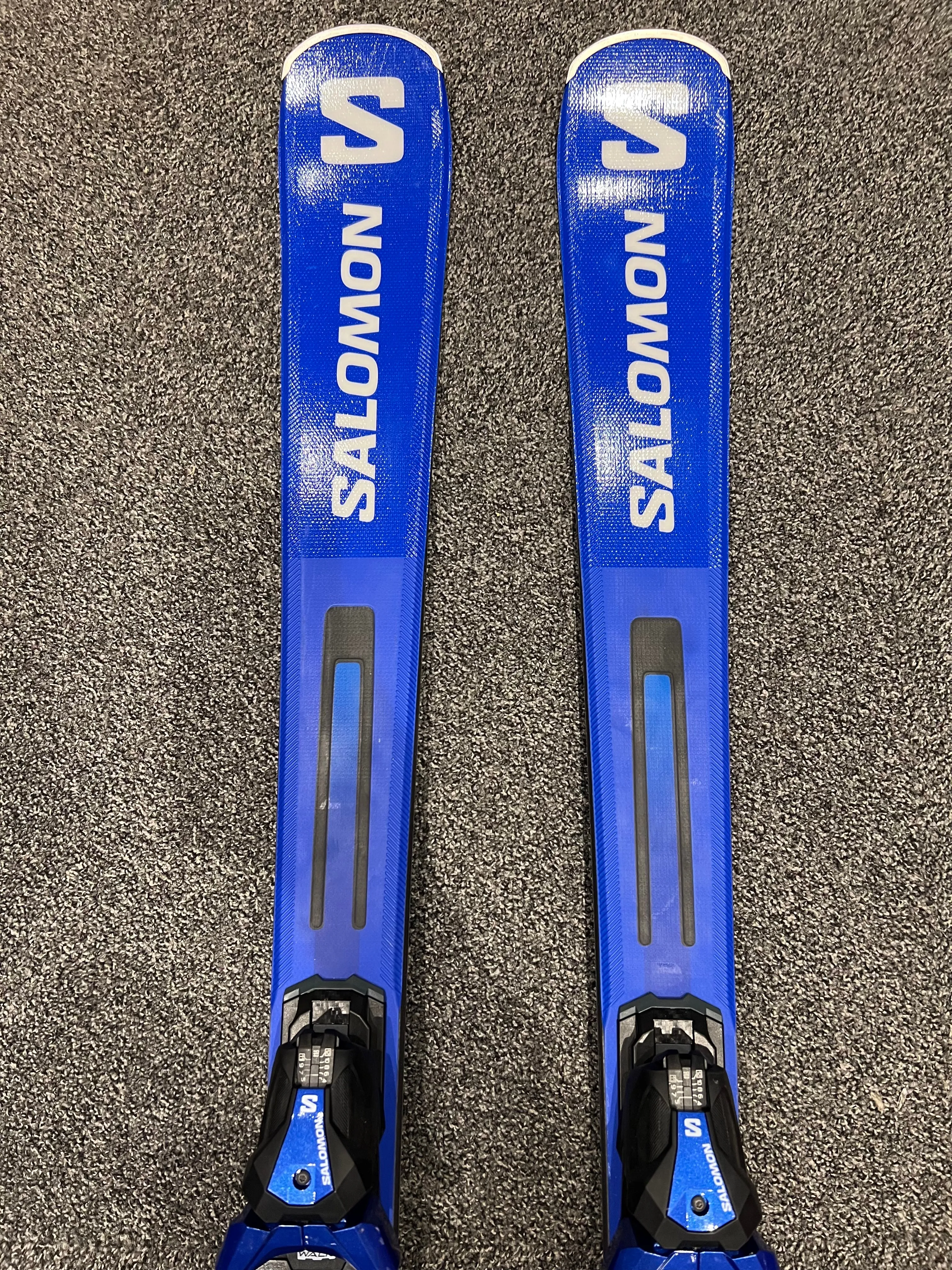 S/Race 8 including M11 GW bindings Ex Demo Ski