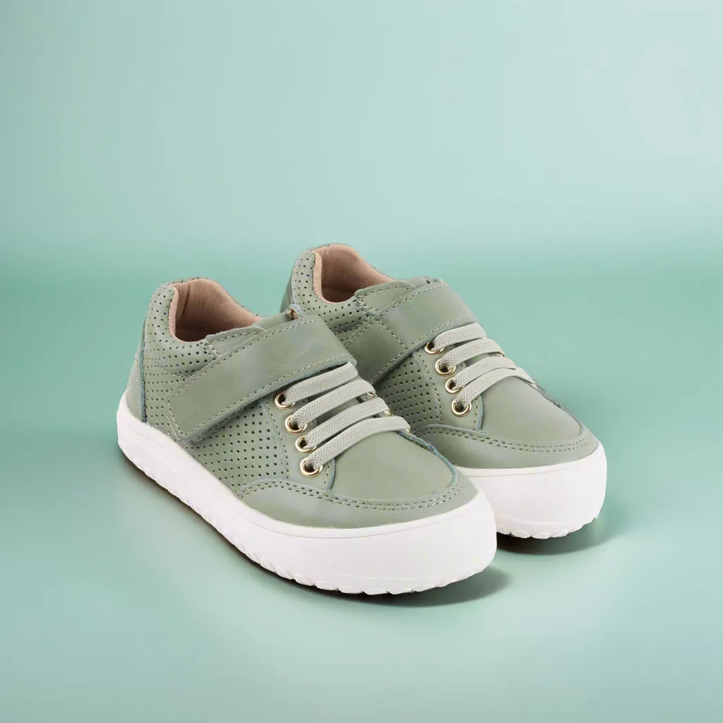 The Play Perfect Low Top