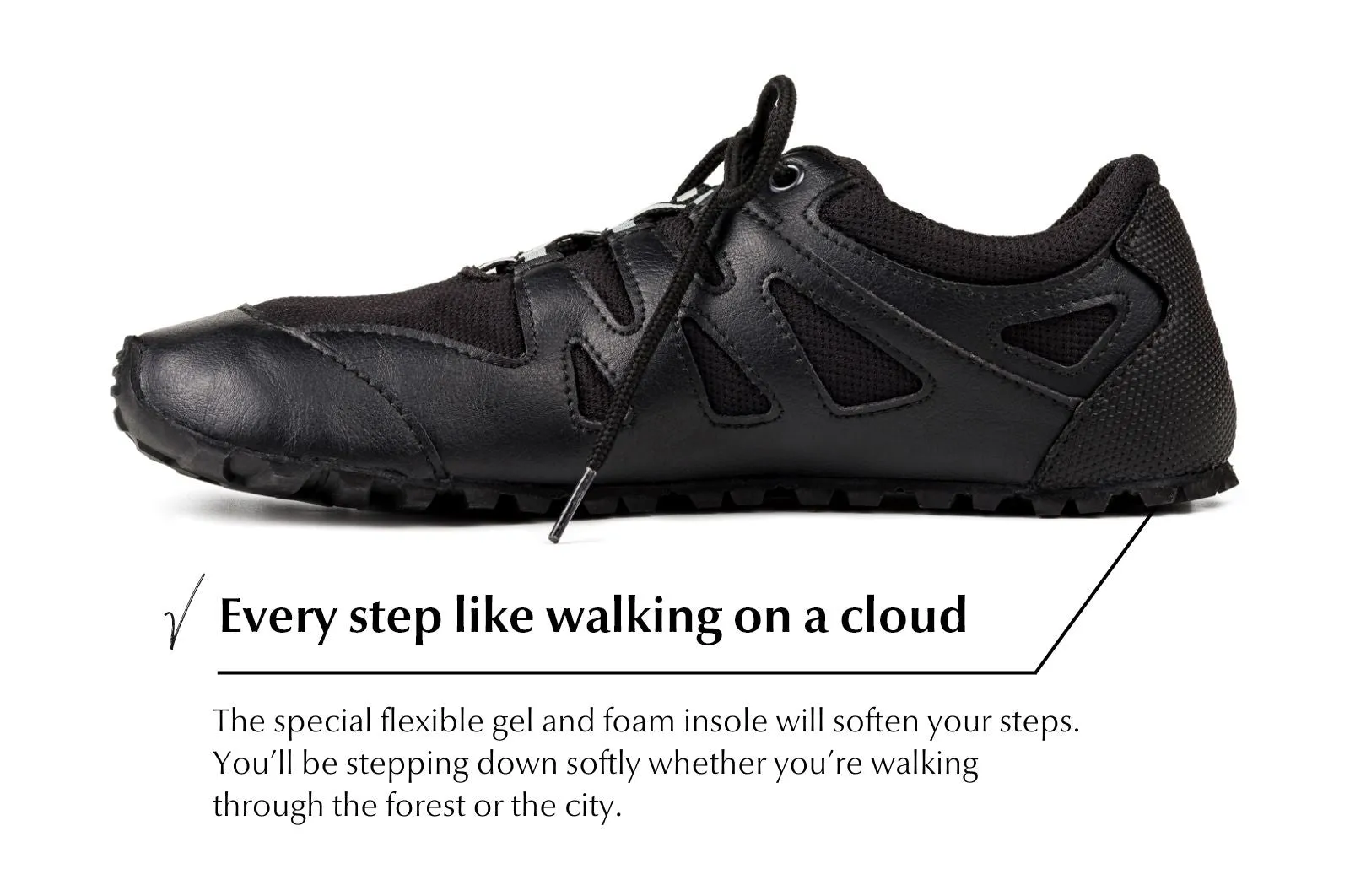 Women’s Chitra Trek&Trail Comfort black sneakers